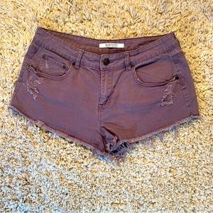 Bluenotes Grey Distressed Jean Shorts Women’s Size 32